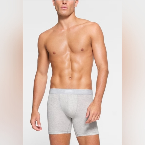 SKIMS Cotton Light Gray Boxer Briefs 5" - Picture 1 of 5
